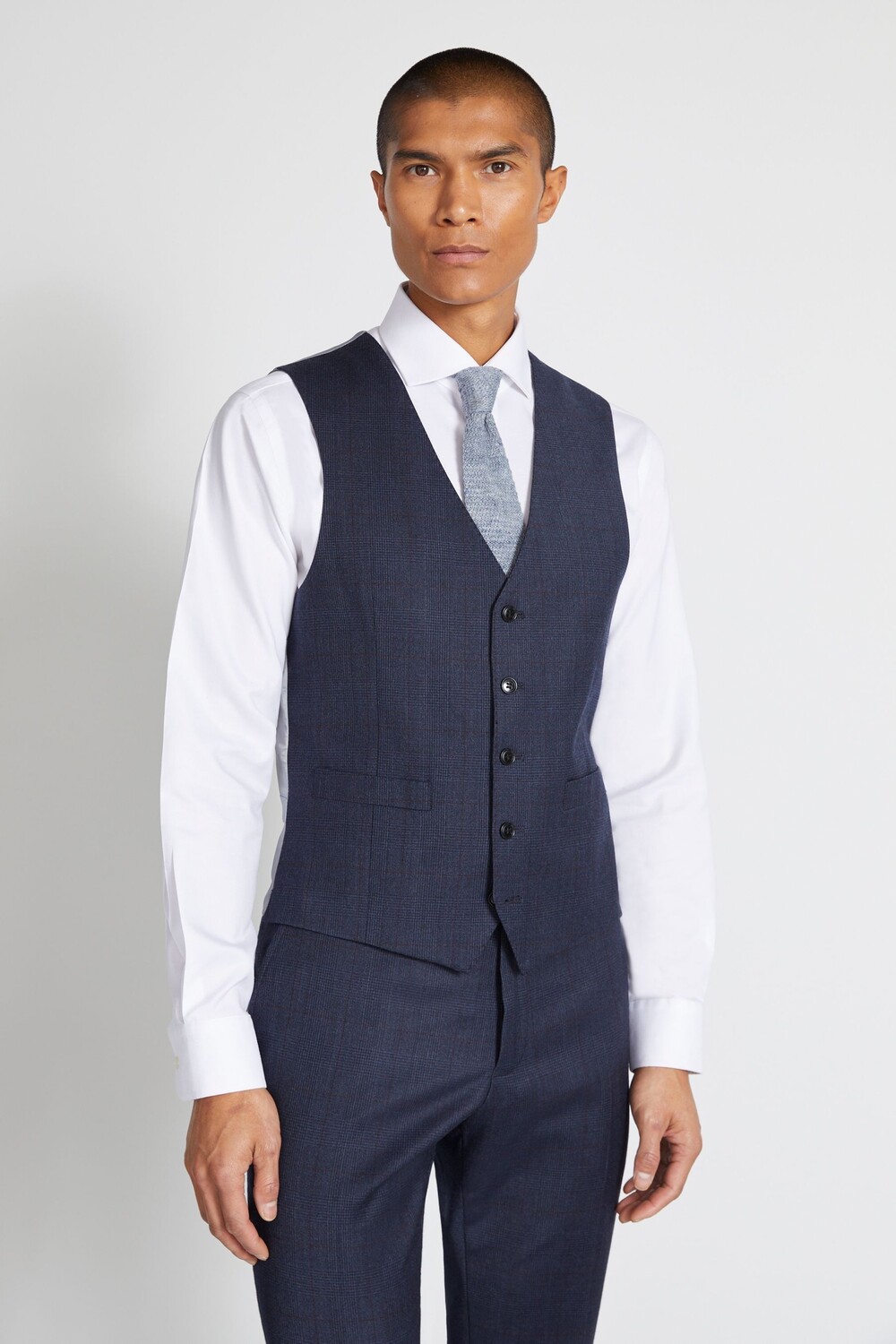 Костюмный жилет в клетку темно-синего цвета приталенного кроя MOSS, синий
Костюмный жилет в клетку темно-синего цвета приталенного кроя MOSS, синий
