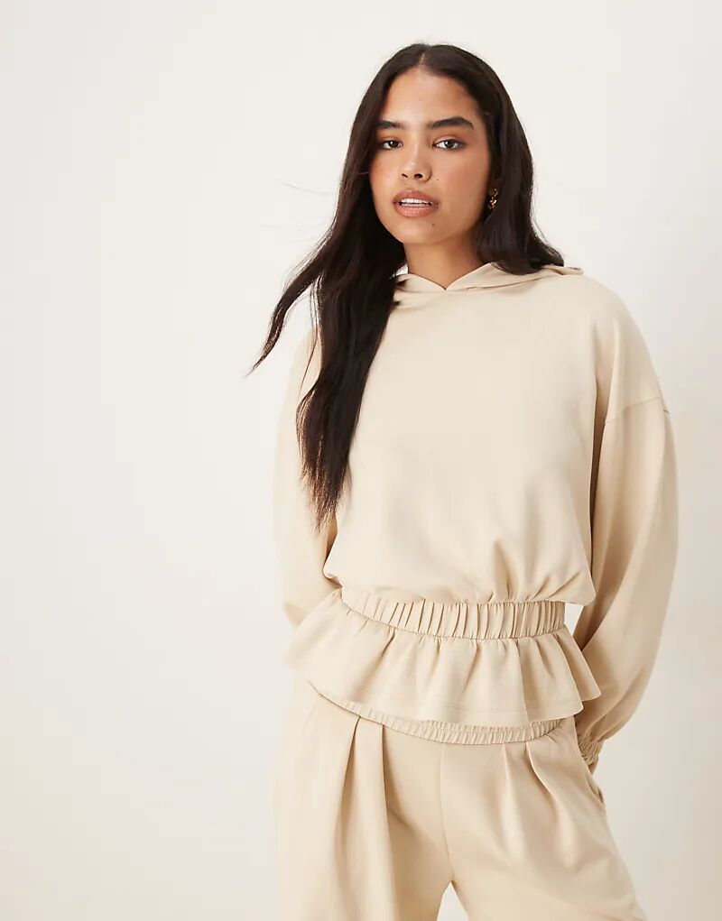Мягкая на ощупь купро-худи ASOS DESIGN с оборкой по низу, цвет «камень»
Мягкая на ощупь купро-худи ASOS DESIGN с оборкой по низу, цвет «камень»