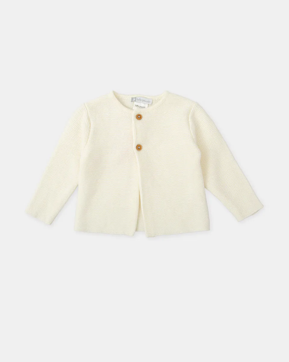 Детский трикотажный жакет с круглым вырезом и застежкой на пуговицы Tutto Piccolo, белый 
Детский трикотажный жакет с круглым вырезом и застежкой на пуговицы Tutto Piccolo, белый