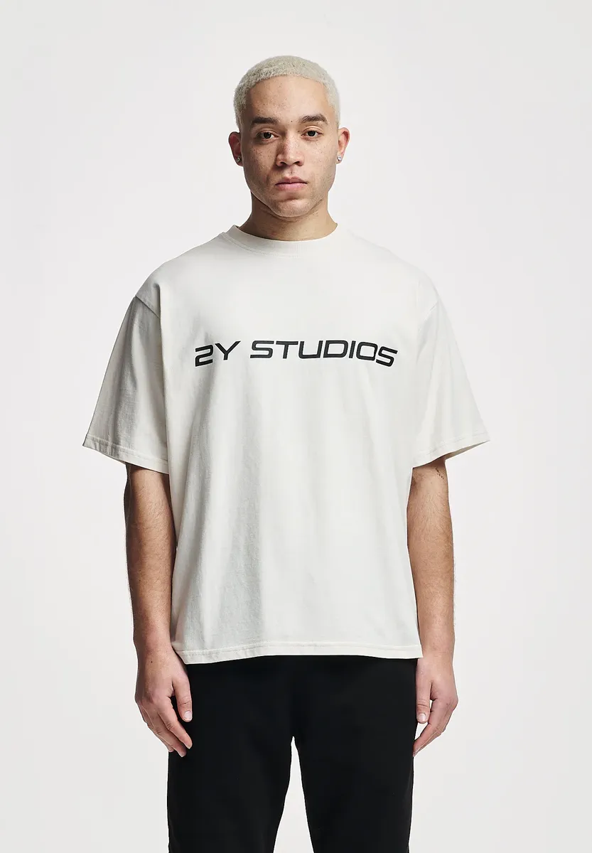 Футболка 2Y Studios "Мужская футболка большого размера с логотипом 2Y Studios", кремовый
Футболка 2Y Studios "Мужская футболка большого размера с логотипом 2Y Studios", кремовый
