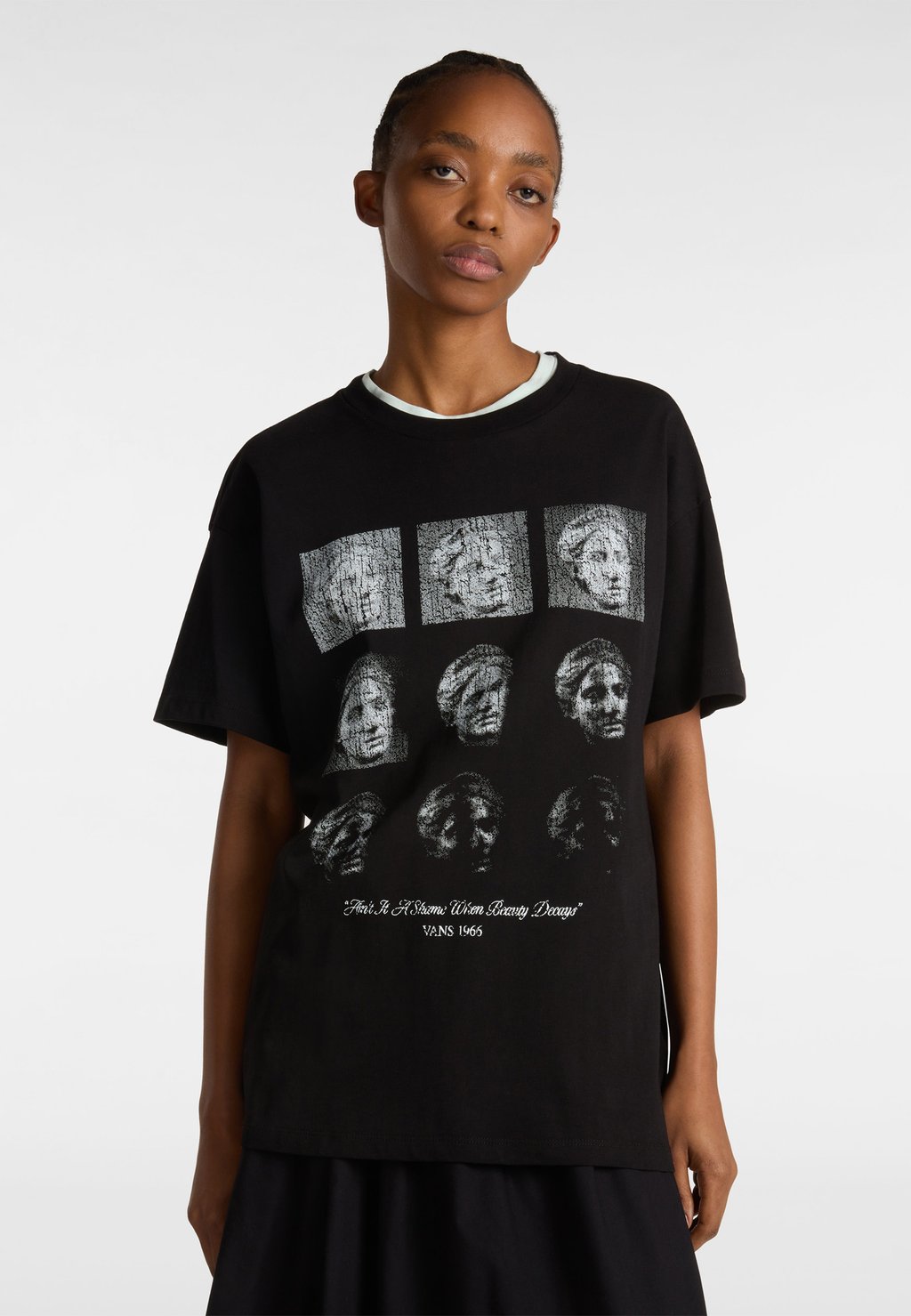Футболка с принтом DECAY OVERSIZED Vans, черный
Футболка с принтом DECAY OVERSIZED Vans, черный