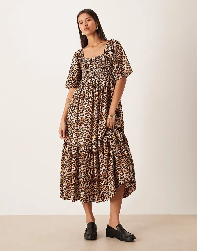 Платье с рукавами-фонариками и леопардовым принтом Selected
Платье с рукавами-фонариками и леопардовым принтом Selected