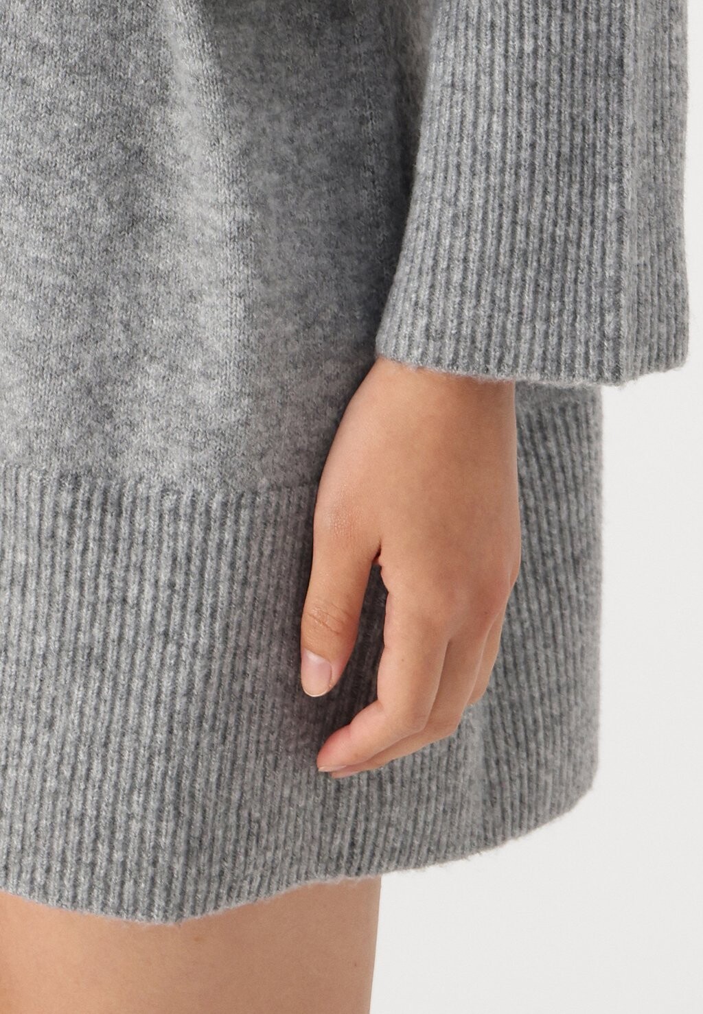 Платье-джемпер VMNINNA HIGH NECK Aware, серый
Платье-джемпер VMNINNA HIGH NECK Aware, серый