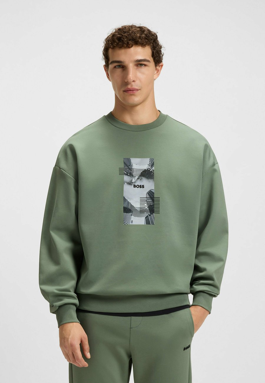 Толстовка BOSS STENSON ZONE, Open Green Eighteen/Green, Зеленый, Толстовка BOSS STENSON ZONE, Open Green Eighteen/Green
Толстовка BOSS STENSON ZONE, Open Green Eighteen/Green, Зеленый, Толстовка BOSS STENSON ZONE, Open Green Eighteen/Green