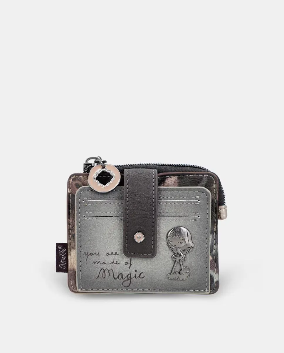 Маленький кардхолдер Манифест Anekke, мультиколор
Маленький кардхолдер Манифест Anekke, мультиколор