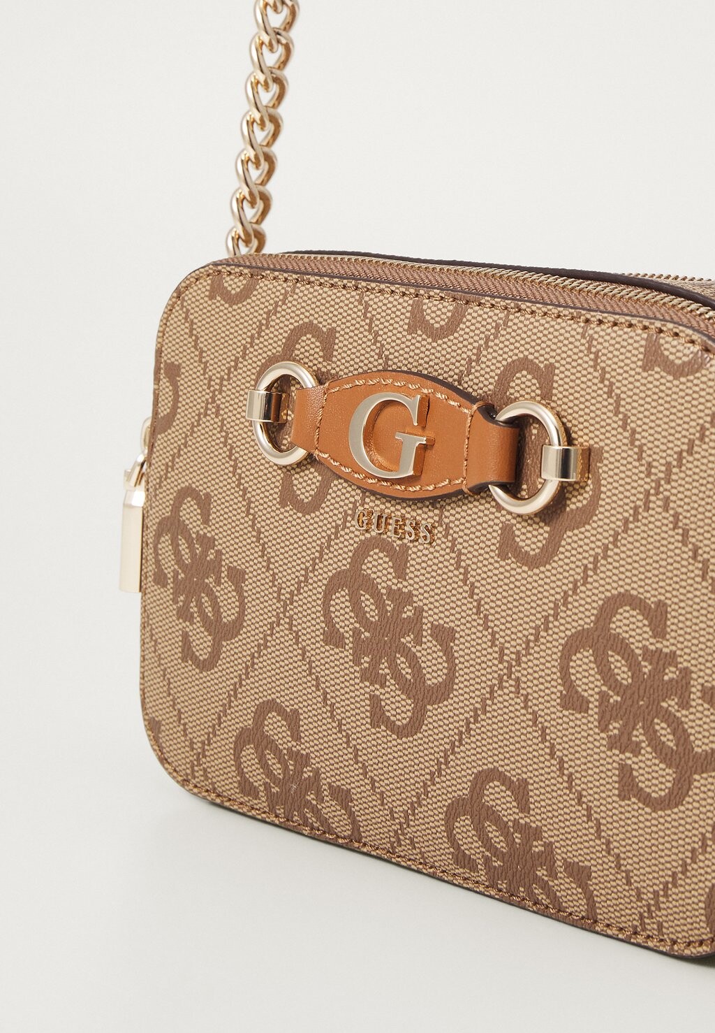 Сумка через плечо IZZY CAMERA BAG Guess, бежевый
Сумка через плечо IZZY CAMERA BAG Guess, бежевый