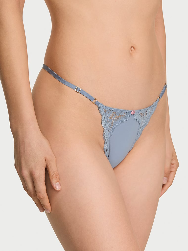 Трусики-Стринги с V-образным вырезом и кружевной отделкой Dream Angels, lace trim blue
Трусики-Стринги с V-образным вырезом и кружевной отделкой Dream Angels, lace trim blue