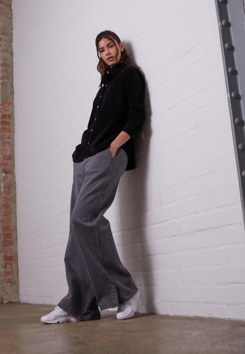 Рубашка Urban Classics с длинным рукавом, черный
Рубашка Urban Classics с длинным рукавом, черный