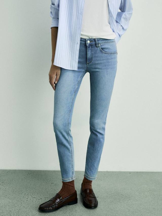 Узкие джинсы пуш-ап с низкой посадкой Mango, цвет Open Blue
Узкие джинсы пуш-ап с низкой посадкой Mango, цвет Open Blue