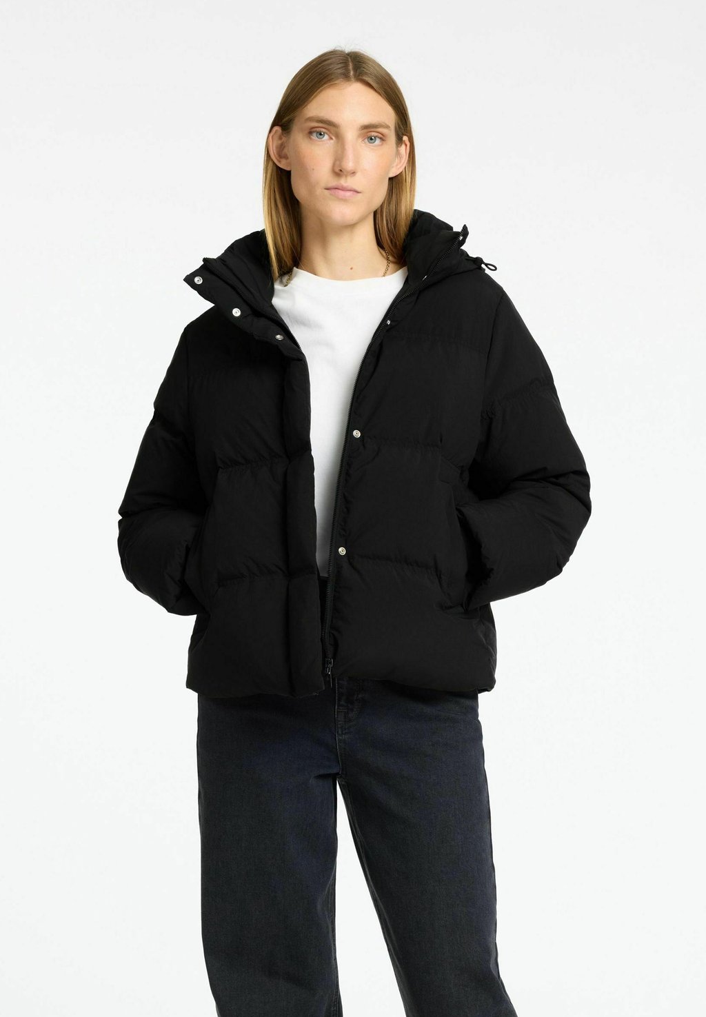 Пуховик Selected Femme, черный
Пуховик Selected Femme, черный