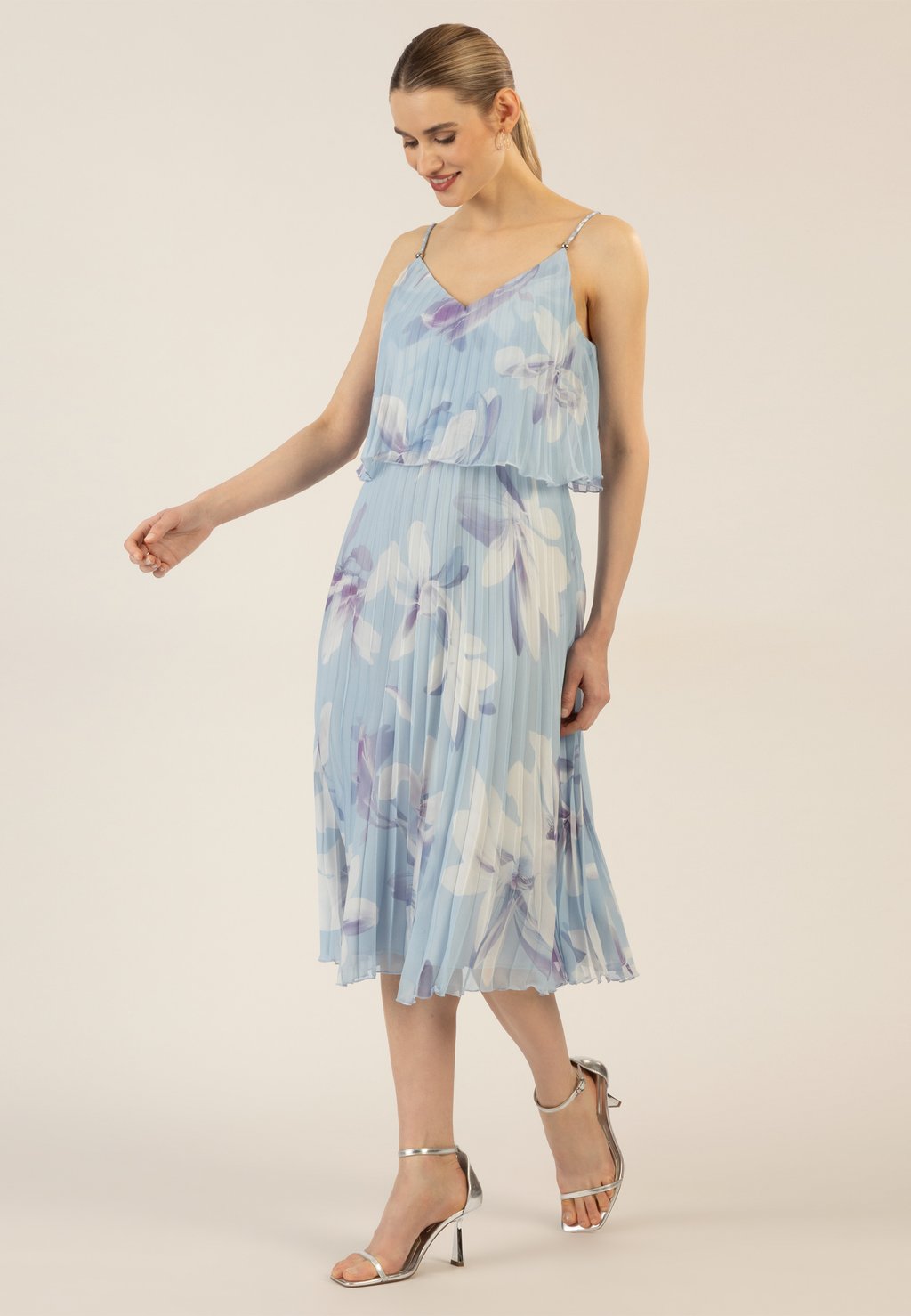 Повседневное платье PLISSEE Apart, светло-голубой
Повседневное платье PLISSEE Apart, светло-голубой