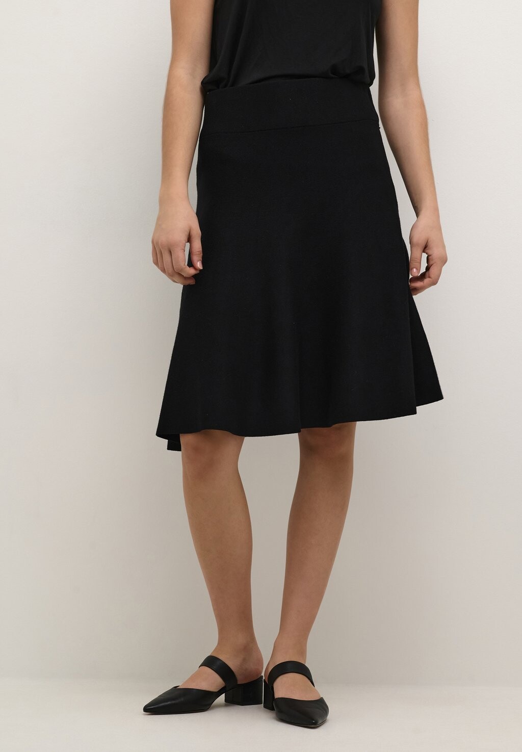 Юбка А-силуэта Culture, черный
Юбка А-силуэта Culture, черный