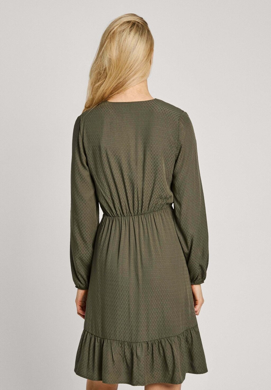 Повседневное платье KENDALL Pepe Jeans, темно-зеленый
Повседневное платье KENDALL Pepe Jeans, темно-зеленый