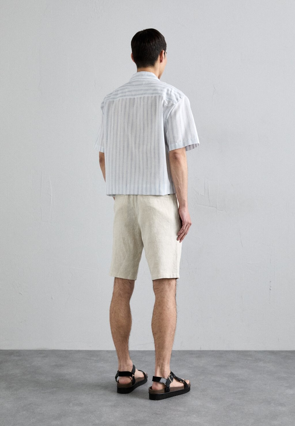 Шорты Crown NN.07, бежевые
Шорты Crown NN.07, бежевые