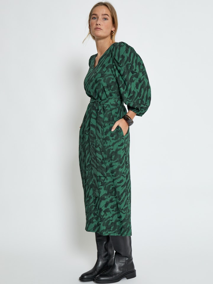 Платье с принтом Джунгли-зелень Peppercorn
Платье с принтом Джунгли-зелень Peppercorn