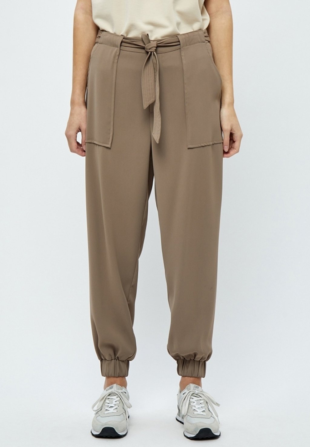 Брюки ALVIN Desires, темно-серый
Брюки ALVIN Desires, темно-серый