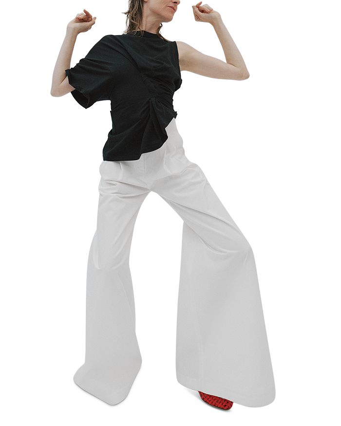 Асимметричный топ с драпировкой A.W.A.K.E. MODE, черный
Асимметричный топ с драпировкой A.W.A.K.E. MODE, черный