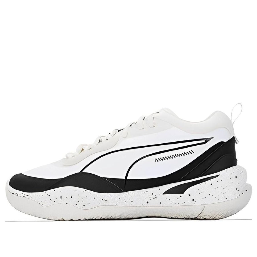 Кроссовки PUMA Playmaker 'Spray White Black', белый
Кроссовки PUMA Playmaker 'Spray White Black', белый