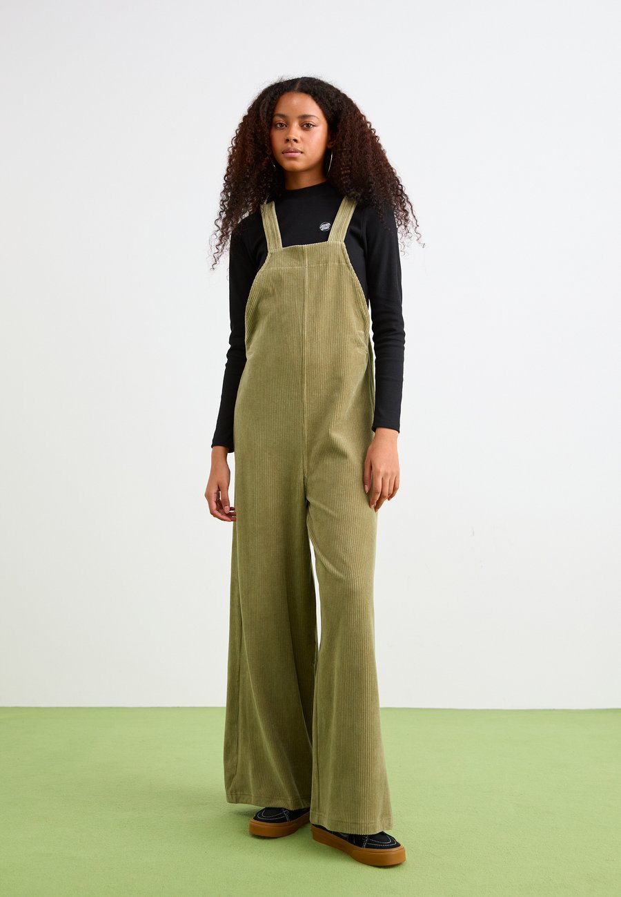 Комбинезон Roxy BEST DAZE ONESIE, Oil Green/Khaki
Комбинезон Roxy BEST DAZE ONESIE, Oil Green/Khaki