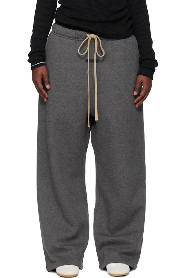 Fear Of God Essentials Серые спортивные штаны для отдыха
Fear Of God Essentials Серые спортивные штаны для отдыха