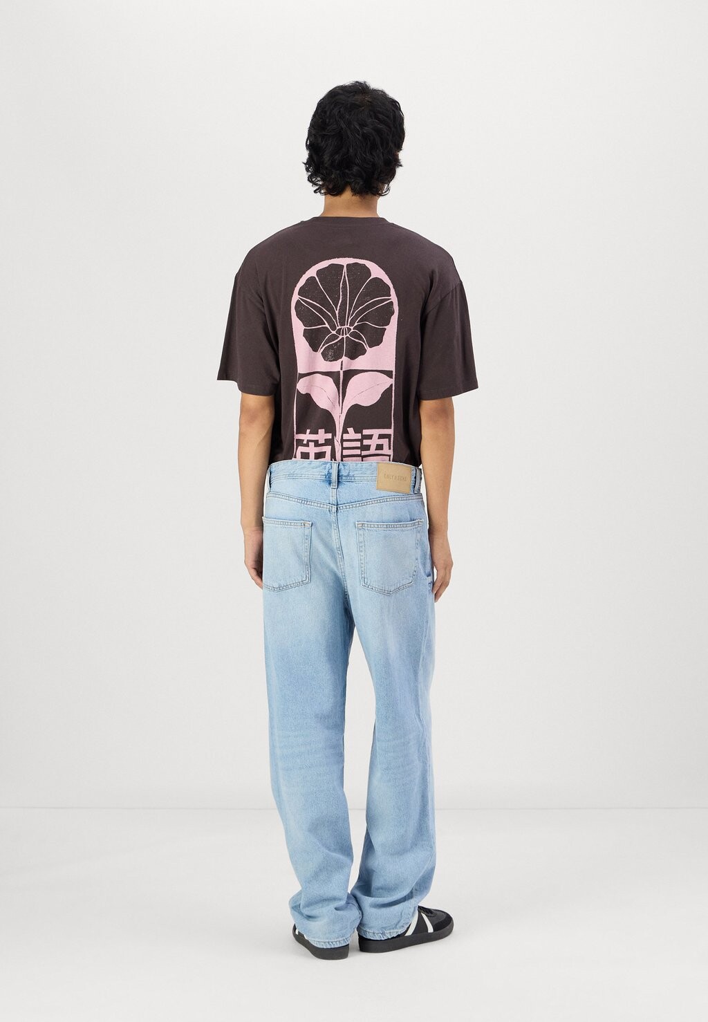 Джинсы свободного кроя ONSFADE LOOSE Only & Sons, светло-голубой деним
Джинсы свободного кроя ONSFADE LOOSE Only & Sons, светло-голубой деним