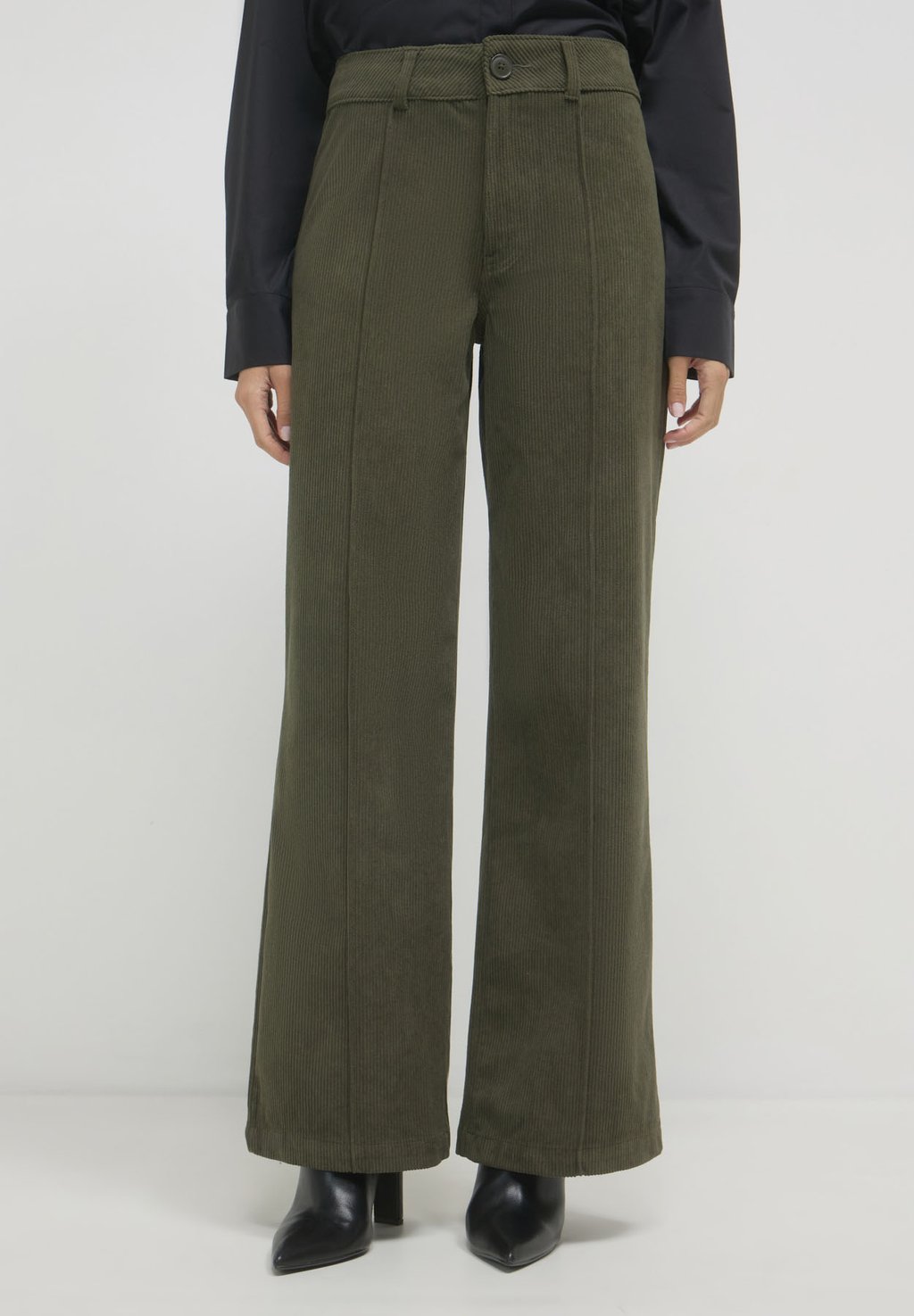 Брюки PALAZZO EFFETTO Calliope, цвет Verde
Брюки PALAZZO EFFETTO Calliope, цвет Verde