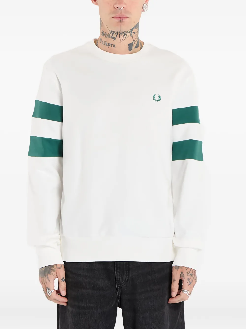 Свитшот с вышитым логотипом Fred Perry, белый
Свитшот с вышитым логотипом Fred Perry, белый
