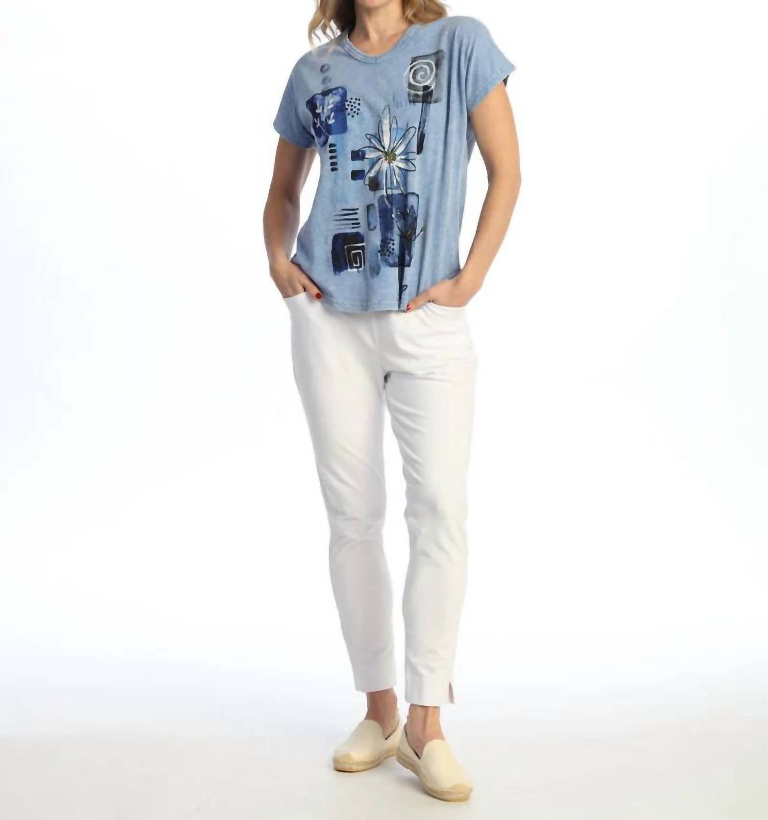 Лилия Короткий Рукав Минеральная Футболка В Васильковом Цвете Jess & Jane, Cornflower
Лилия Короткий Рукав Минеральная Футболка В Васильковом Цвете Jess & Jane, Cornflower