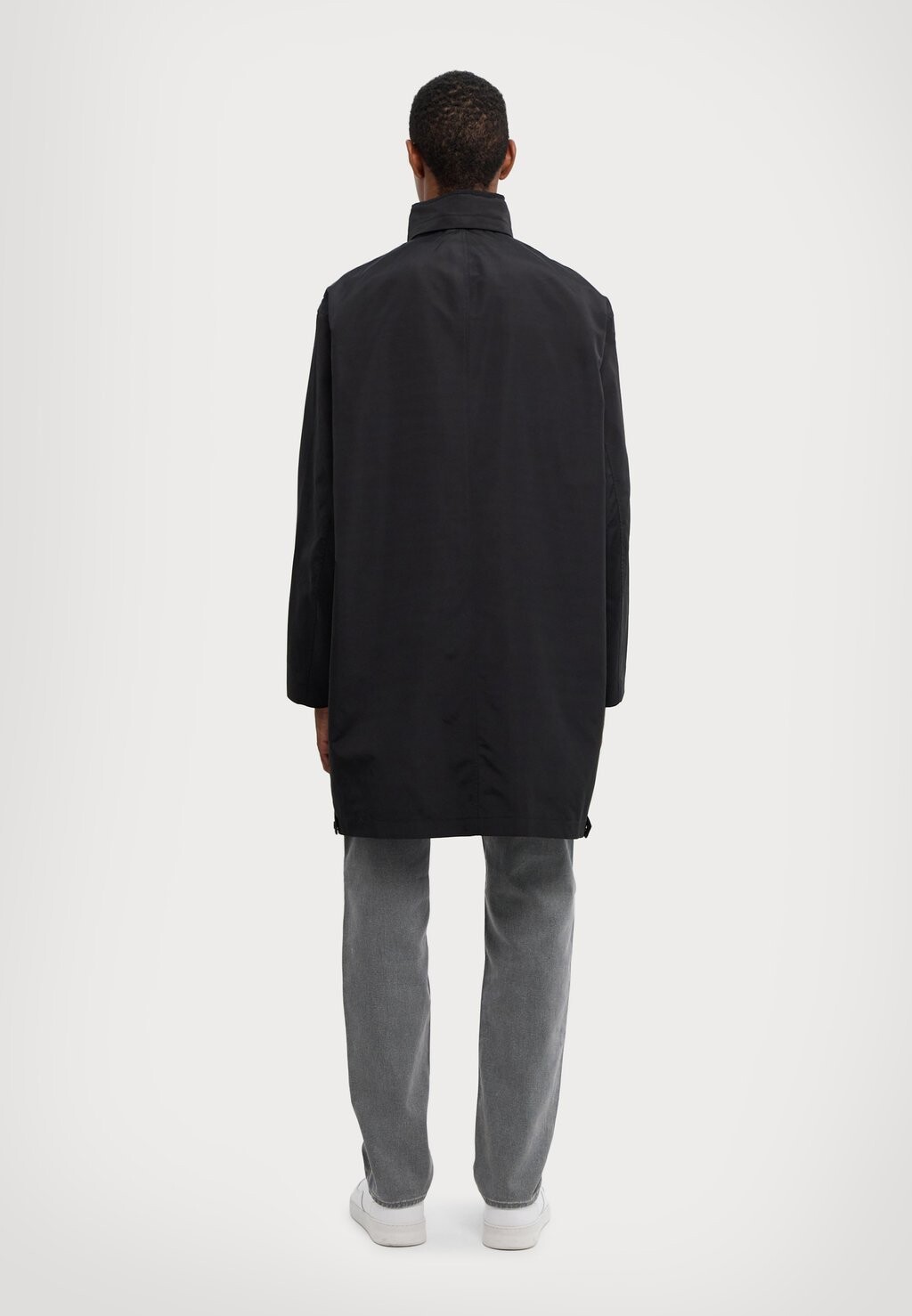 Парка CABAN Armani Exchange, черный
Парка CABAN Armani Exchange, черный