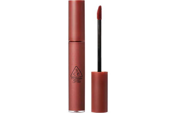 Увлажняющий мусс для губ с эффектом гладкости и стойким покрытием без переноса 3CE
Увлажняющий мусс для губ с эффектом гладкости и стойким покрытием без переноса 3CE