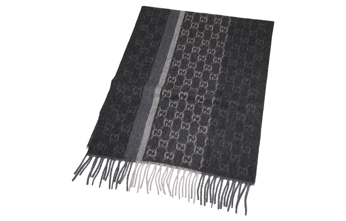 Шарф с логотипом GG GUCCI
Шарф с логотипом GG GUCCI