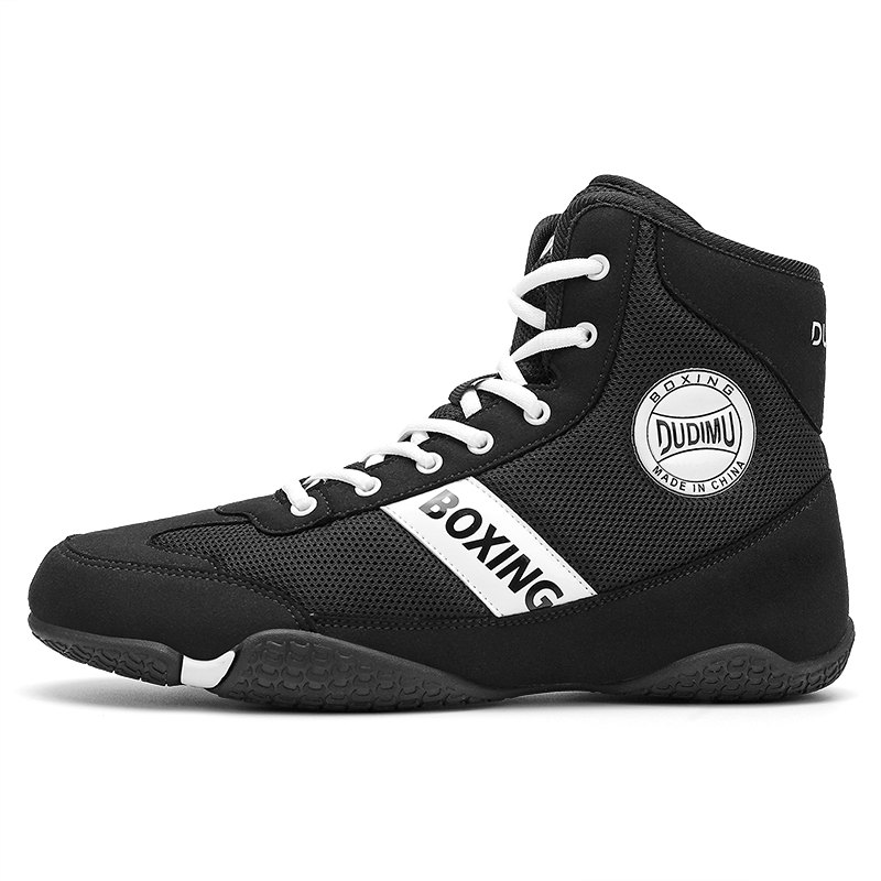 Мужские кроссовки с высоким берцем и нескользящим и износостойким покрытием Sekretarion, Black/White
Мужские кроссовки с высоким берцем и нескользящим и износостойким покрытием Sekretarion, Black/White