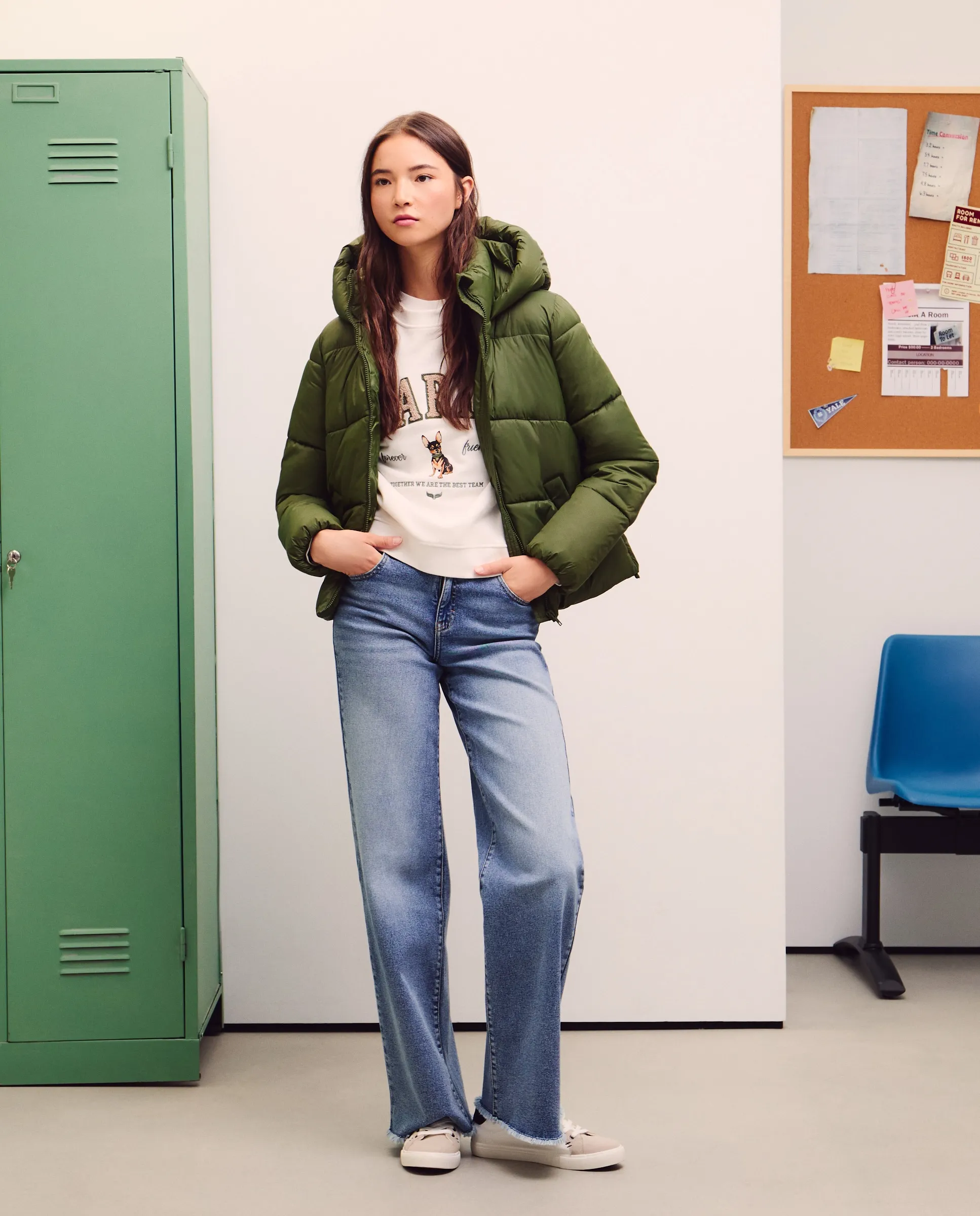 Женская короткая куртка с капюшоном Green Coast, хаки
Женская короткая куртка с капюшоном Green Coast, хаки