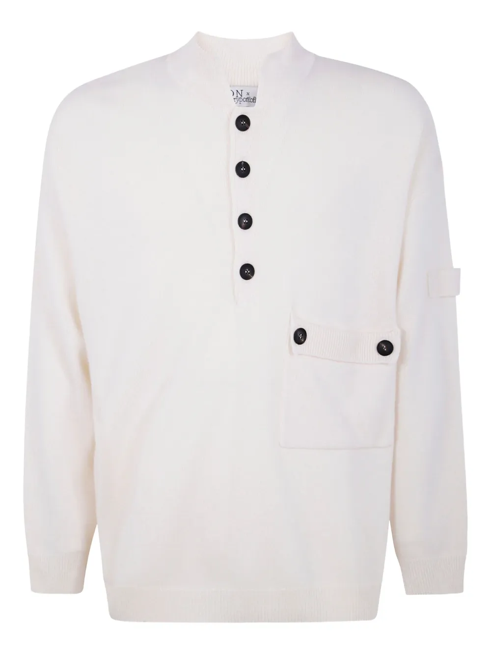 Свитер с застежкой на пуговицы и накладными карманами AION, белый 
Свитер с застежкой на пуговицы и накладными карманами AION, белый