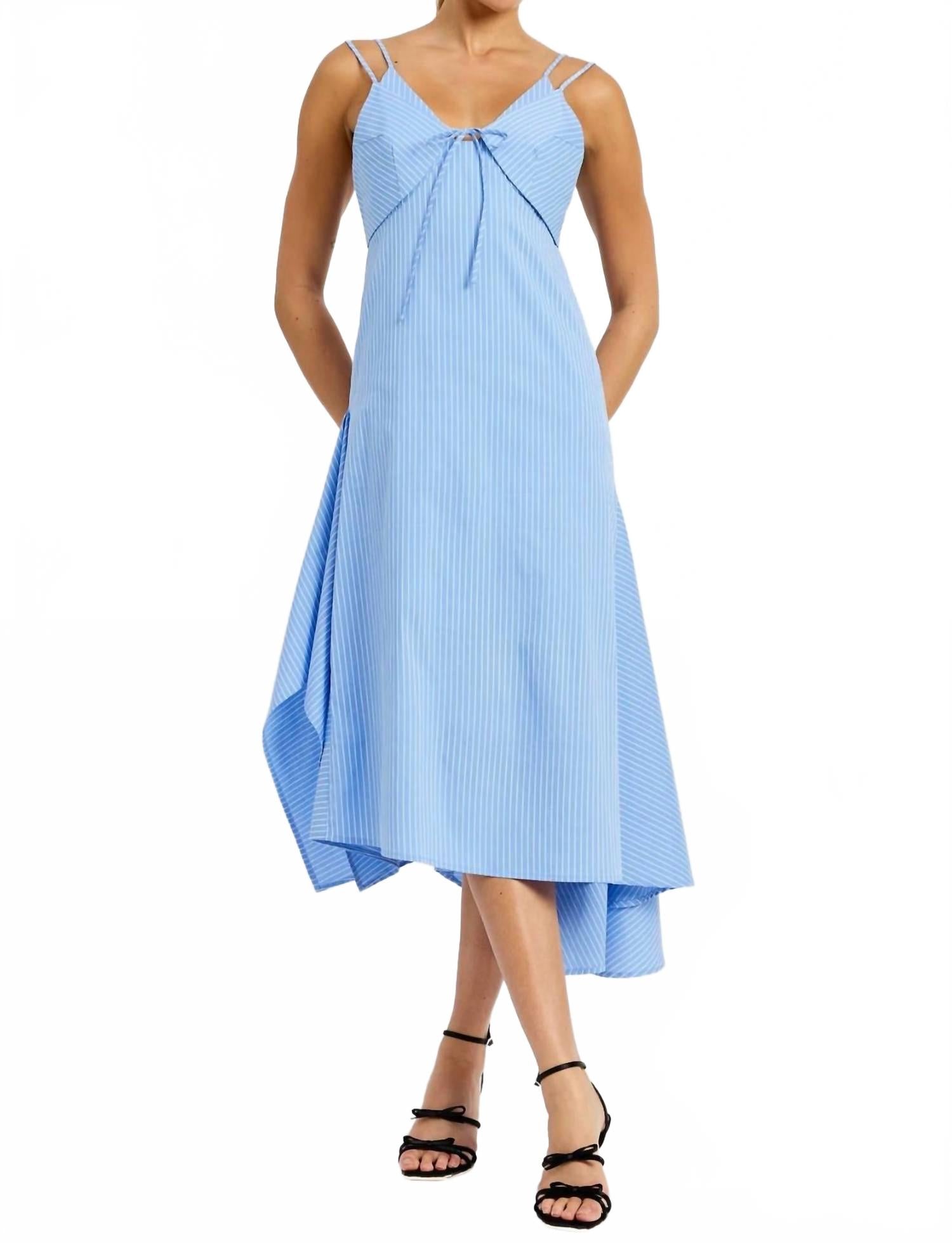 Лилит Платье миди-макси в полоску оксфордского синего с белым En Saison
Лилит Платье миди-макси в полоску оксфордского синего с белым En Saison