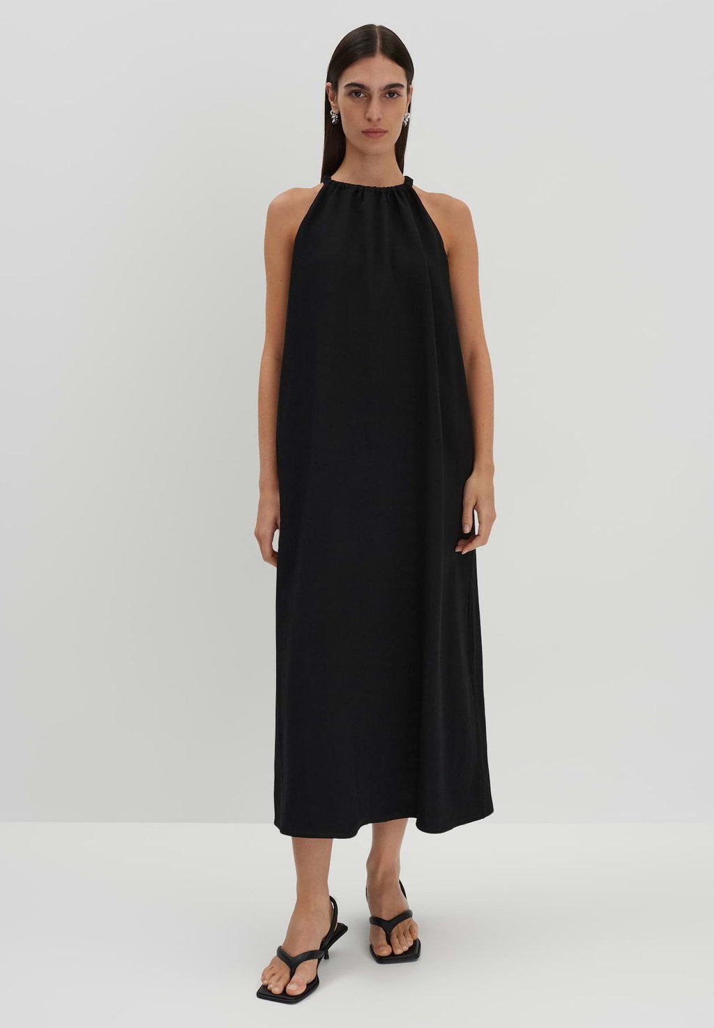 Повседневное платье A-LINE BACK LACING RUNDHALSAUSSCHNITT someday., черный
Повседневное платье A-LINE BACK LACING RUNDHALSAUSSCHNITT someday., черный