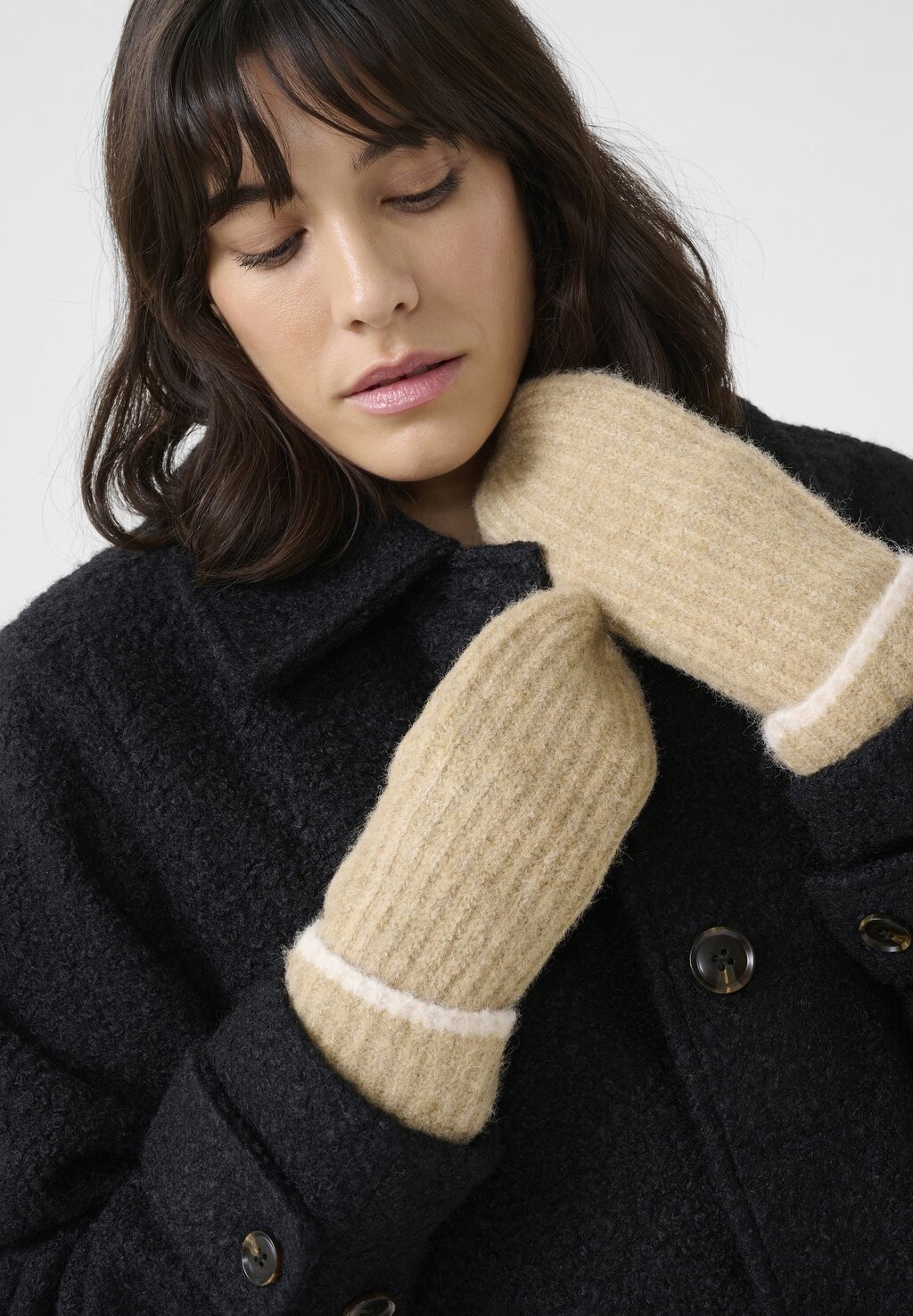 Перчатки SULI Kaffe, бежевый
Перчатки SULI Kaffe, бежевый