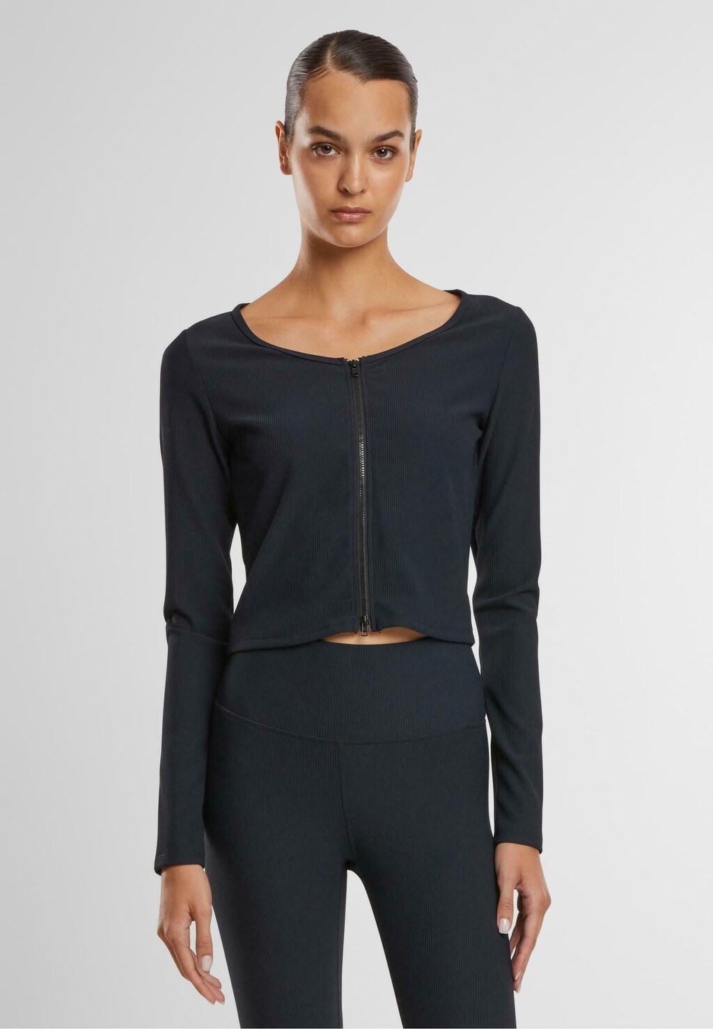 Кардиган PERFORMANCE ZIPPED aim’n®, черный
Кардиган PERFORMANCE ZIPPED aim’n®, черный