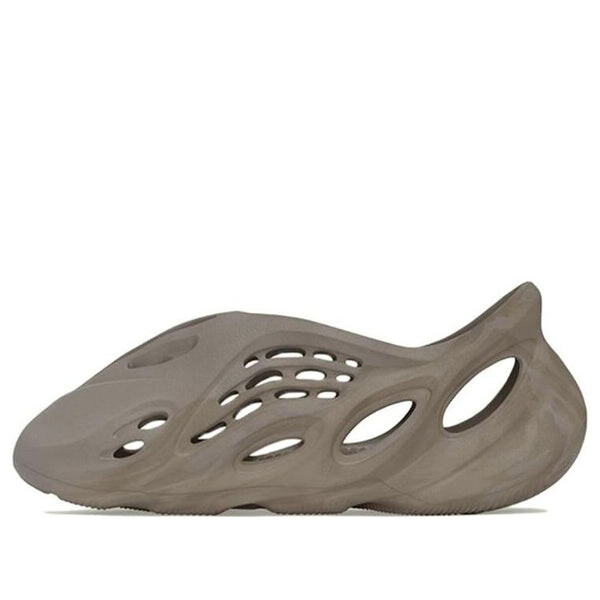 Сандалии из пеноматериала Adidas Yeezy, серый
Сандалии из пеноматериала Adidas Yeezy, серый