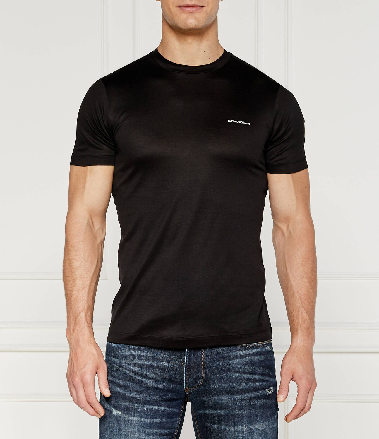 Футболка Emporio Armani Slim Fit, черный
Футболка Emporio Armani Slim Fit, черный