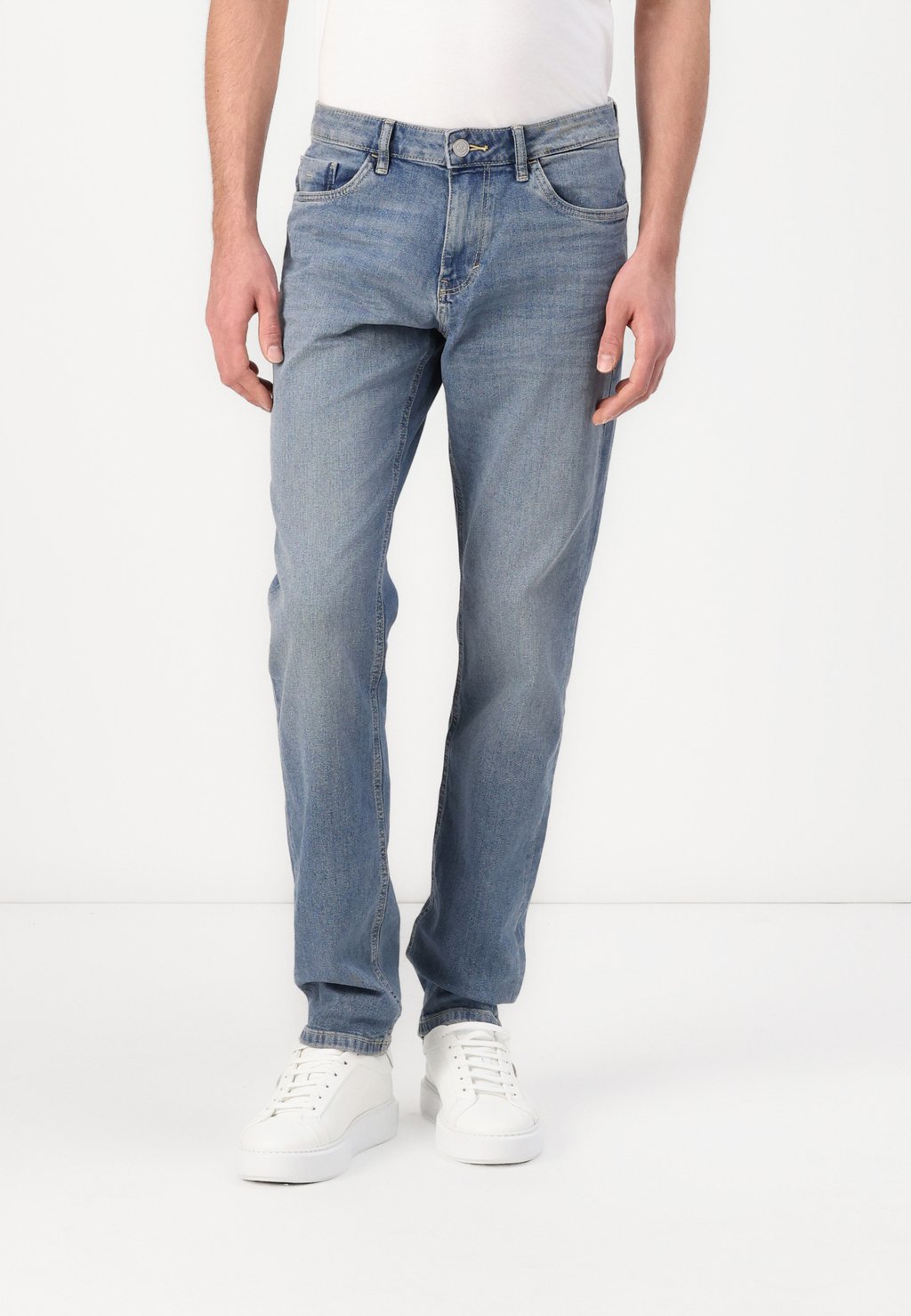 Джинсы облегающего кроя JOSH SLIM TOM TAILOR, светло-голубой
Джинсы облегающего кроя JOSH SLIM TOM TAILOR, светло-голубой