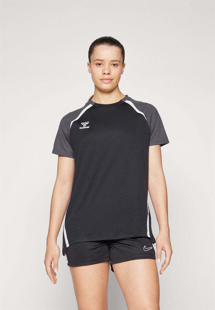 Спортивная футболка Hummel LEAD 2.0, Black/Asphalt/Black
Спортивная футболка Hummel LEAD 2.0, Black/Asphalt/Black