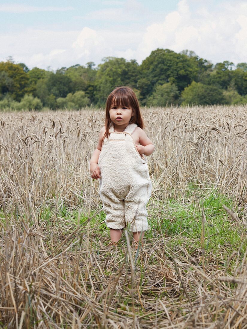 Мягкие и удобные детские комбинезоны из флиса из шерпы The Little Tailor, крем
Мягкие и удобные детские комбинезоны из флиса из шерпы The Little Tailor, крем