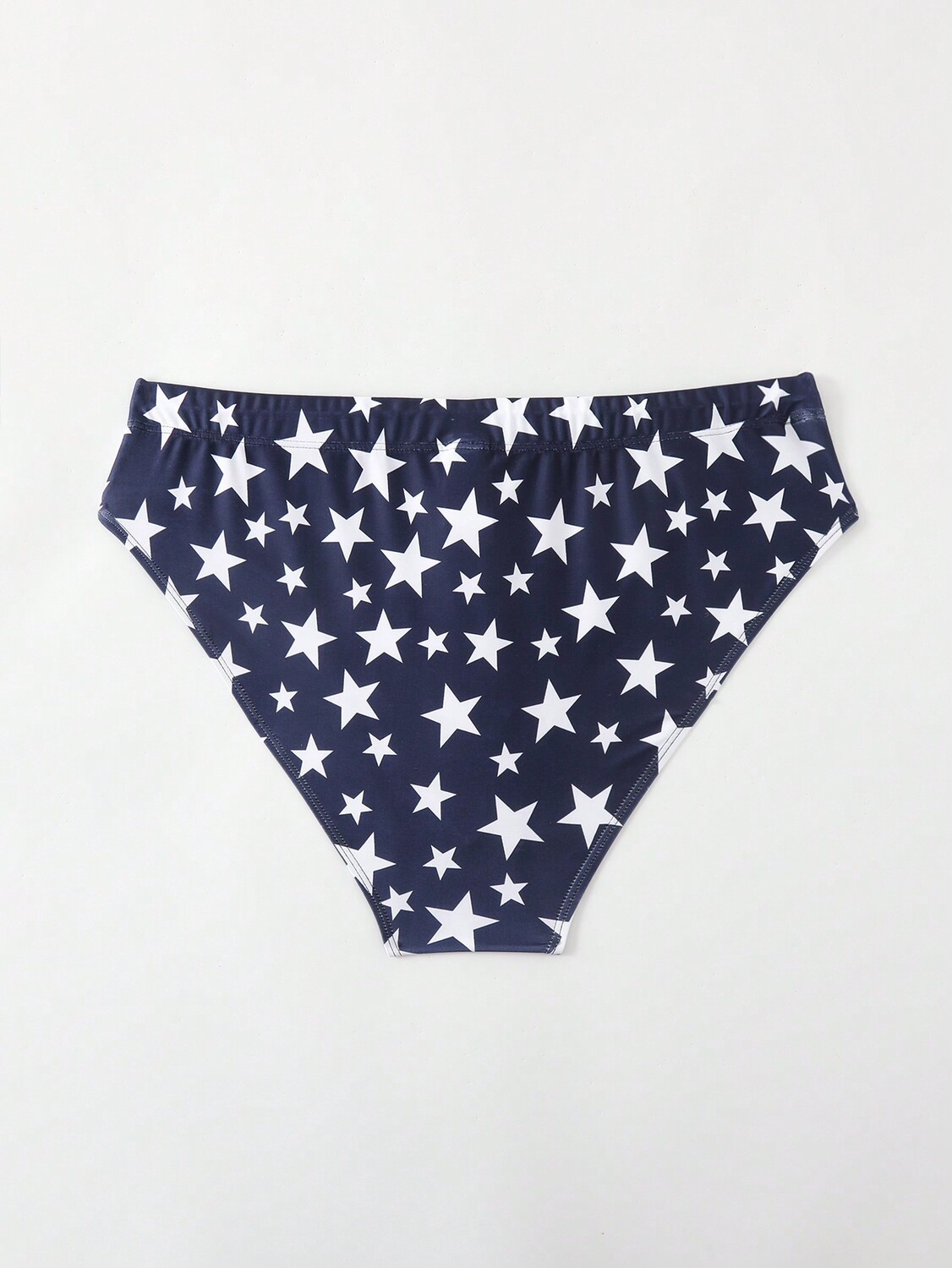 Мужские треугольные плавки больших размеров Manfinity Swimmode с завязками на талии для пляжа и бассейна, многоцветный
Мужские треугольные плавки больших размеров Manfinity Swimmode с завязками на талии для пляжа и бассейна, многоцветный