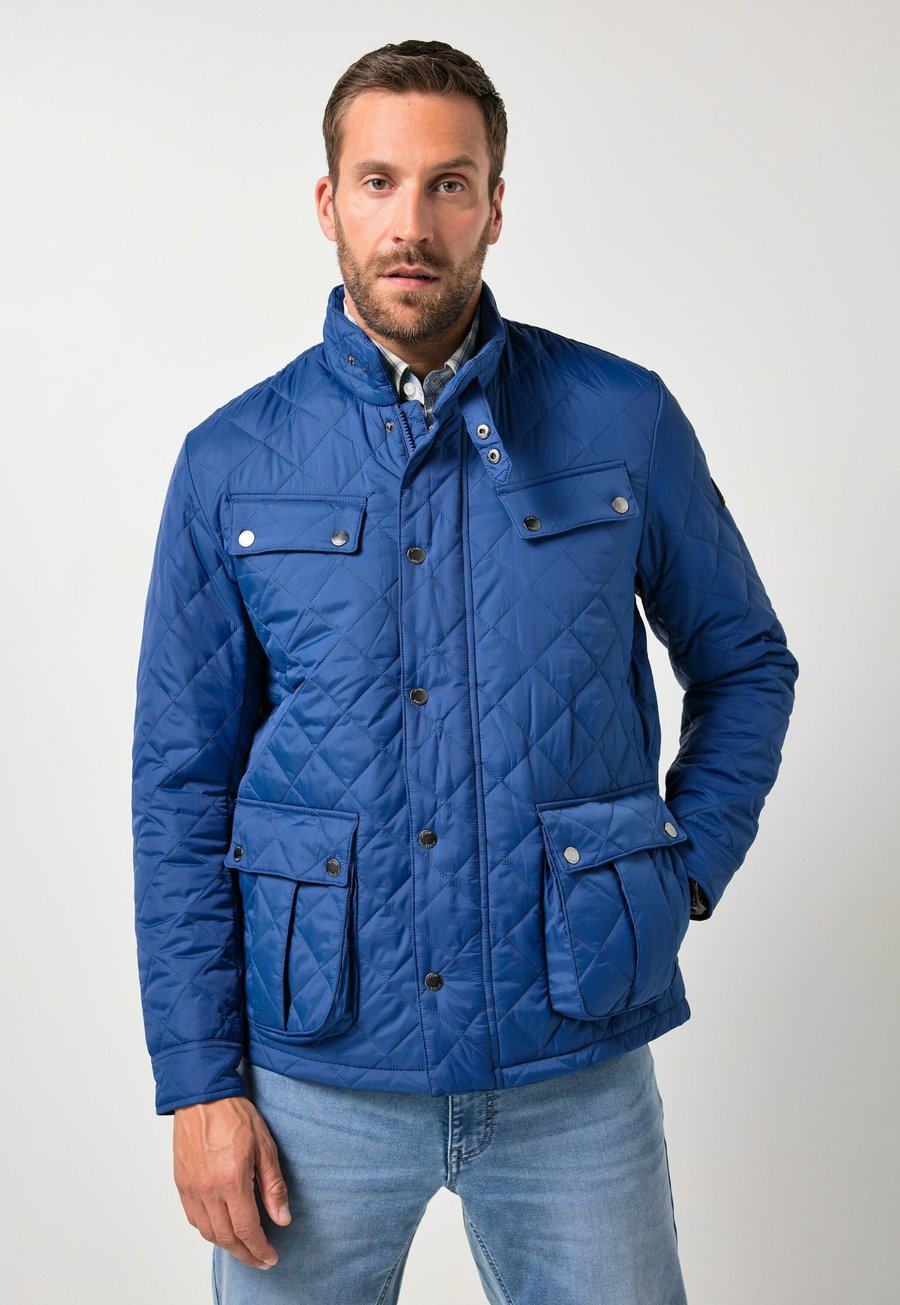 Куртка JP1880 QUILTED MULTIPLE POCKETS, Dark Blue
Куртка JP1880 QUILTED MULTIPLE POCKETS, Dark Blue