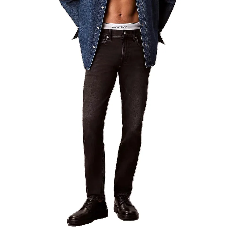 Джинсы Calvin Klein LV04RB754G, зауженный крой Calvin klein jeans, черный
Джинсы Calvin Klein LV04RB754G, зауженный крой Calvin klein jeans, черный