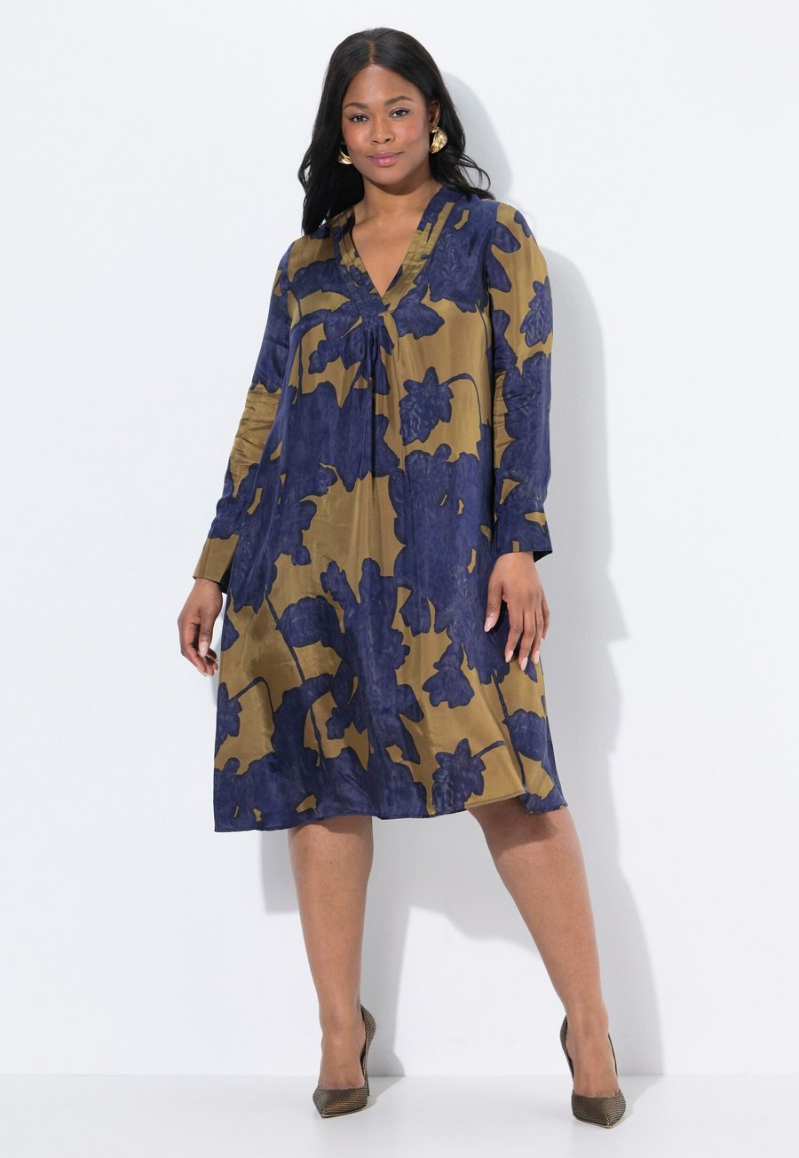 Платье Ulla Popken Day dress, Dark Marine/Dark Blue
Платье Ulla Popken Day dress, Dark Marine/Dark Blue