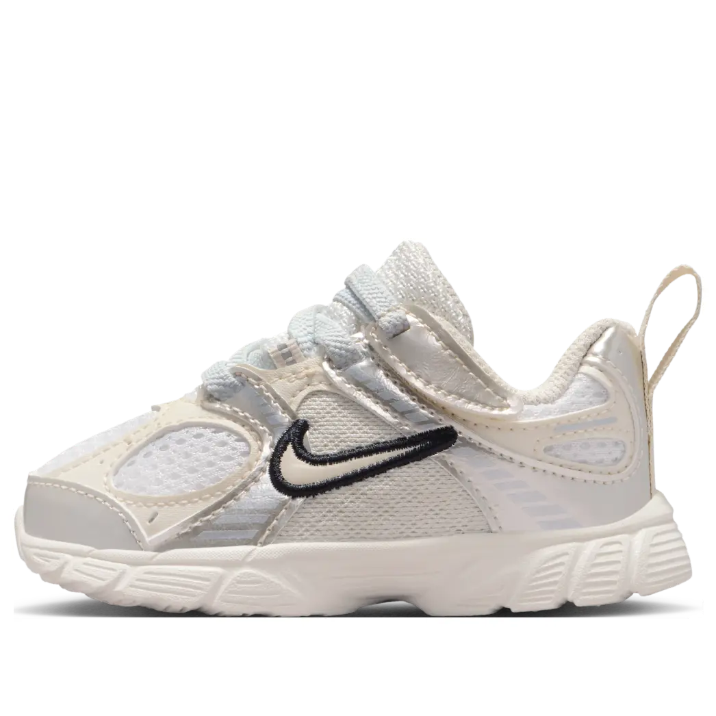 Кроссовки (TD) Nike V5 RNR 'Summit White Sail'
Кроссовки (TD) Nike V5 RNR 'Summit White Sail'