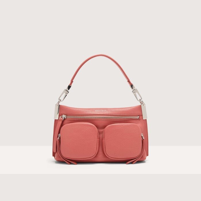 Сумочка из блестящей кожи с тиснением козы Coccinelle HYLE SHINY GOAT SMALL, красный
Сумочка из блестящей кожи с тиснением козы Coccinelle HYLE SHINY GOAT SMALL, красный