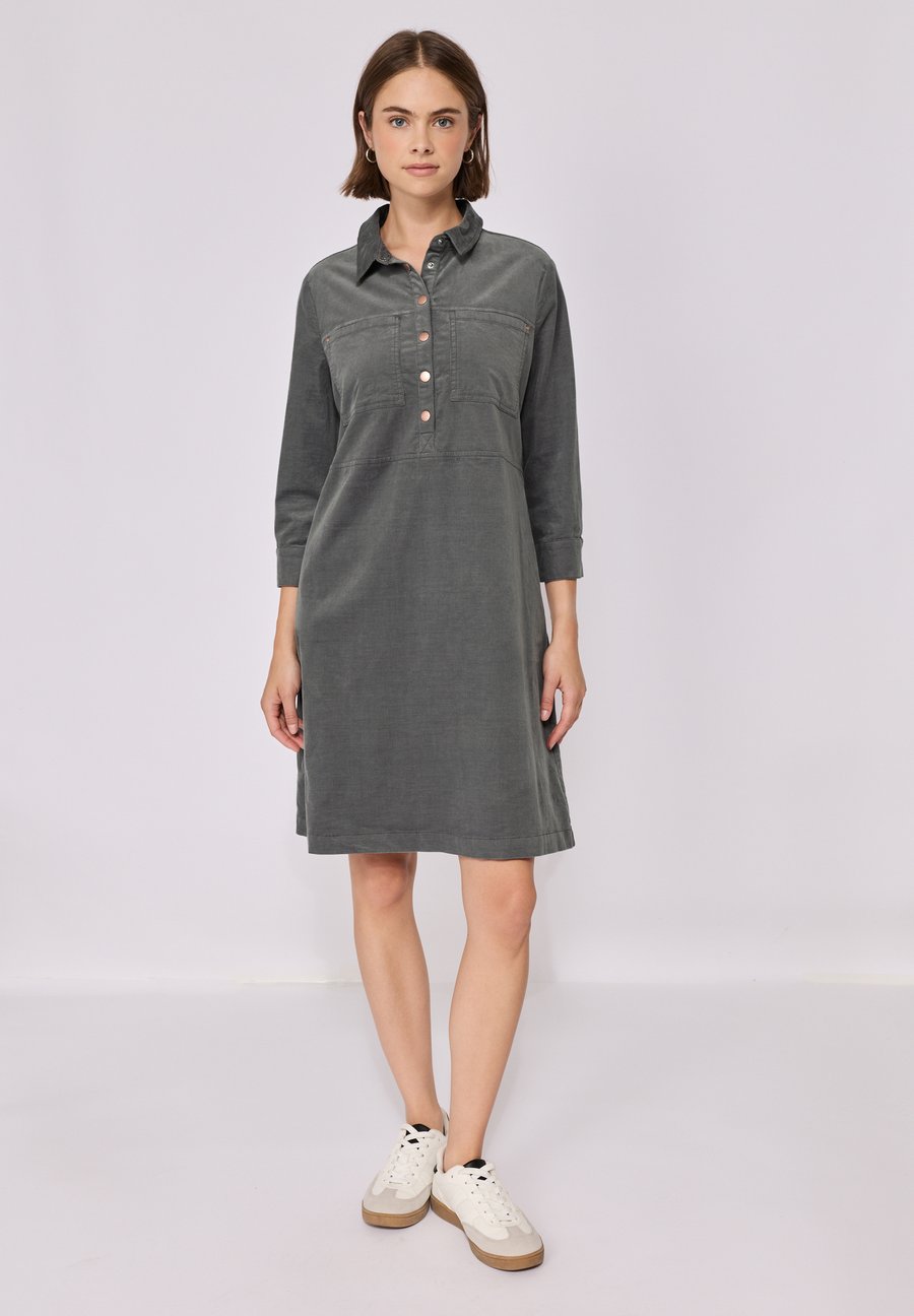Платье Street One Studio Shirt dress, Grau/Dark Grey
Платье Street One Studio Shirt dress, Grau/Dark Grey